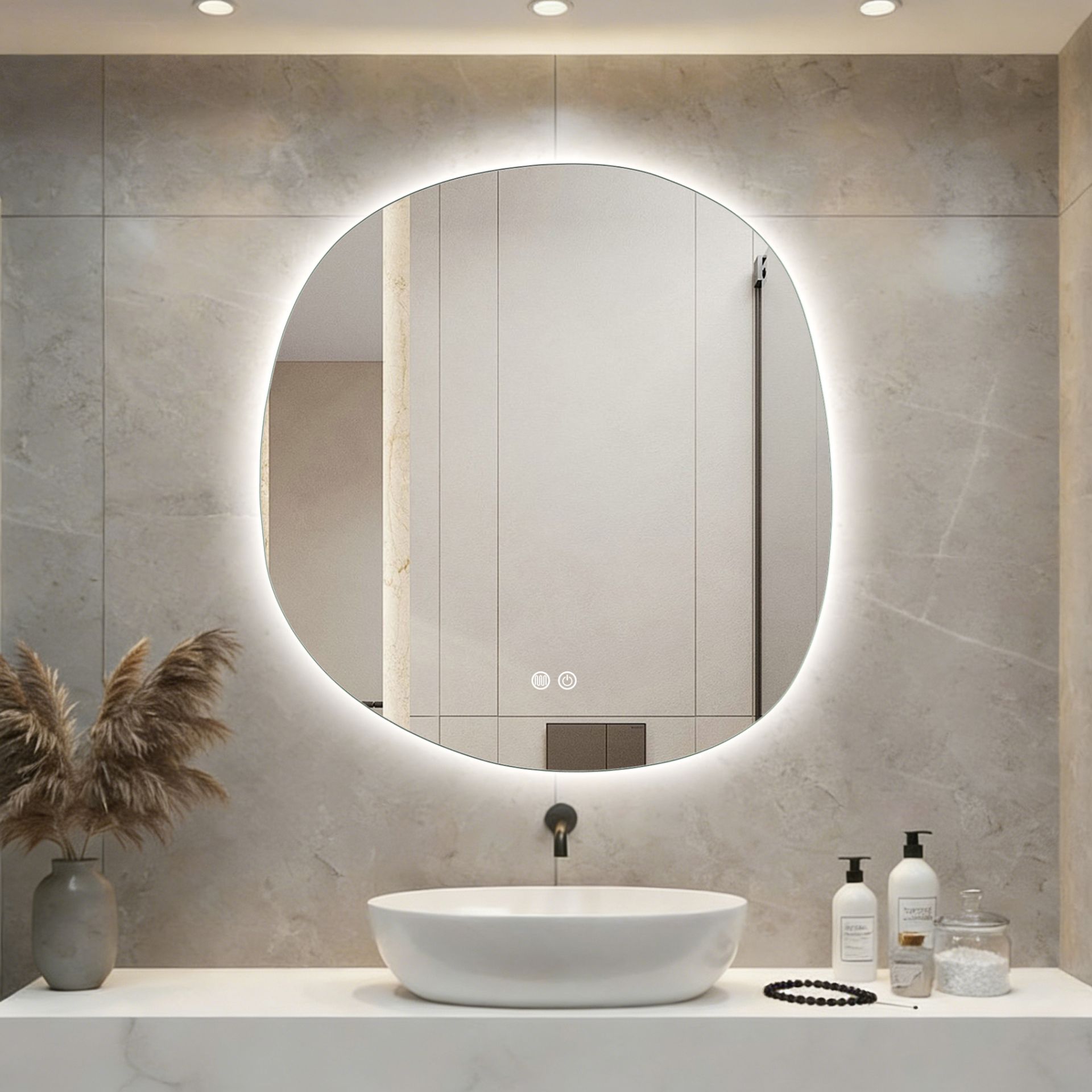 Miroir LED forme organique arrondie 80 x 85 cm